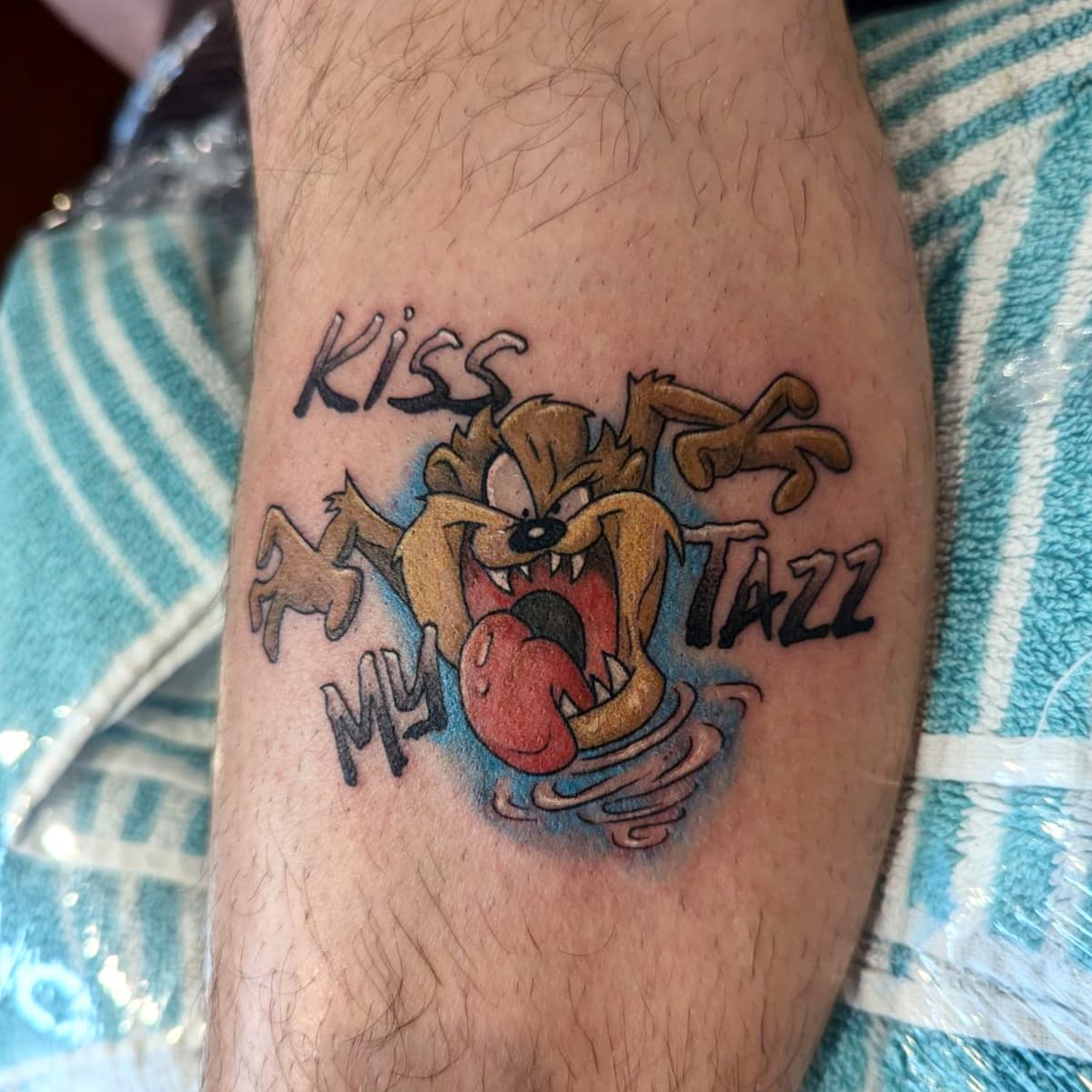 neo-traditional fine line tattoo by Tommy Lovold at Lucky Dogs Tattoo Santa Teresa, Costa Rica (photo 13)